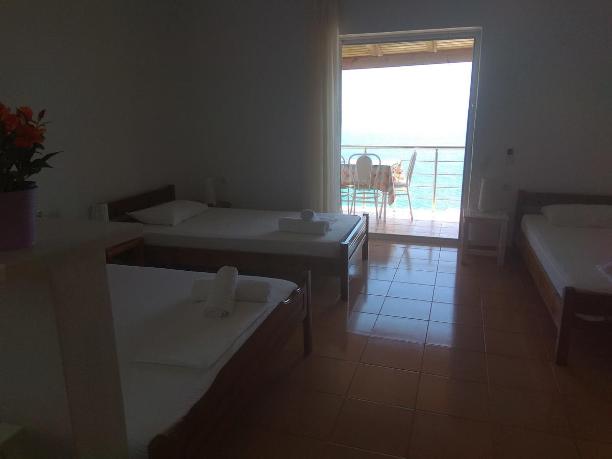 Qeparo Pano Rooms Exterior foto